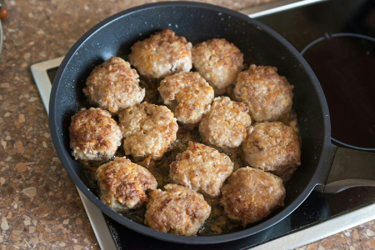 Polpette al forno dall’interno tenero e dal sapore intenso, irresistibili in ogni boccone