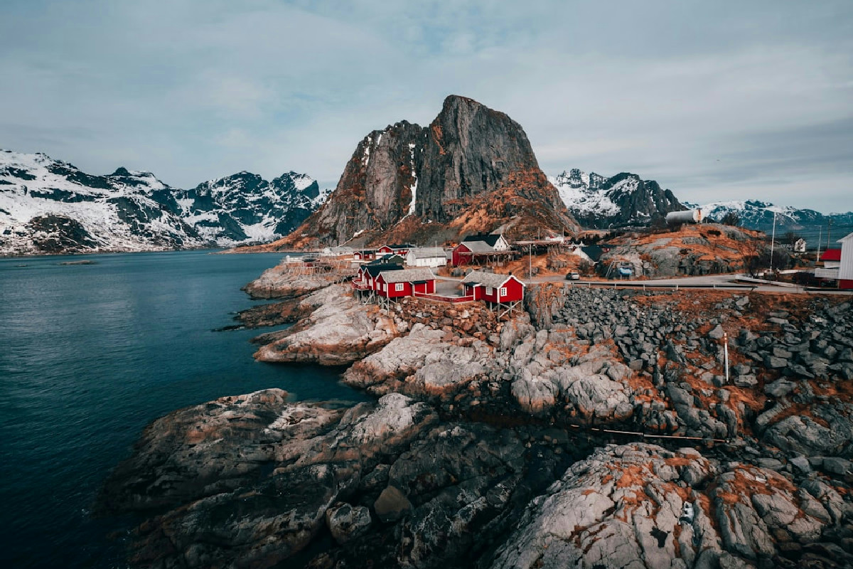 Viaggiare alle Isole Lofoten: itinerari, consigli utili e tappe imperdibili per un viaggio perfetto