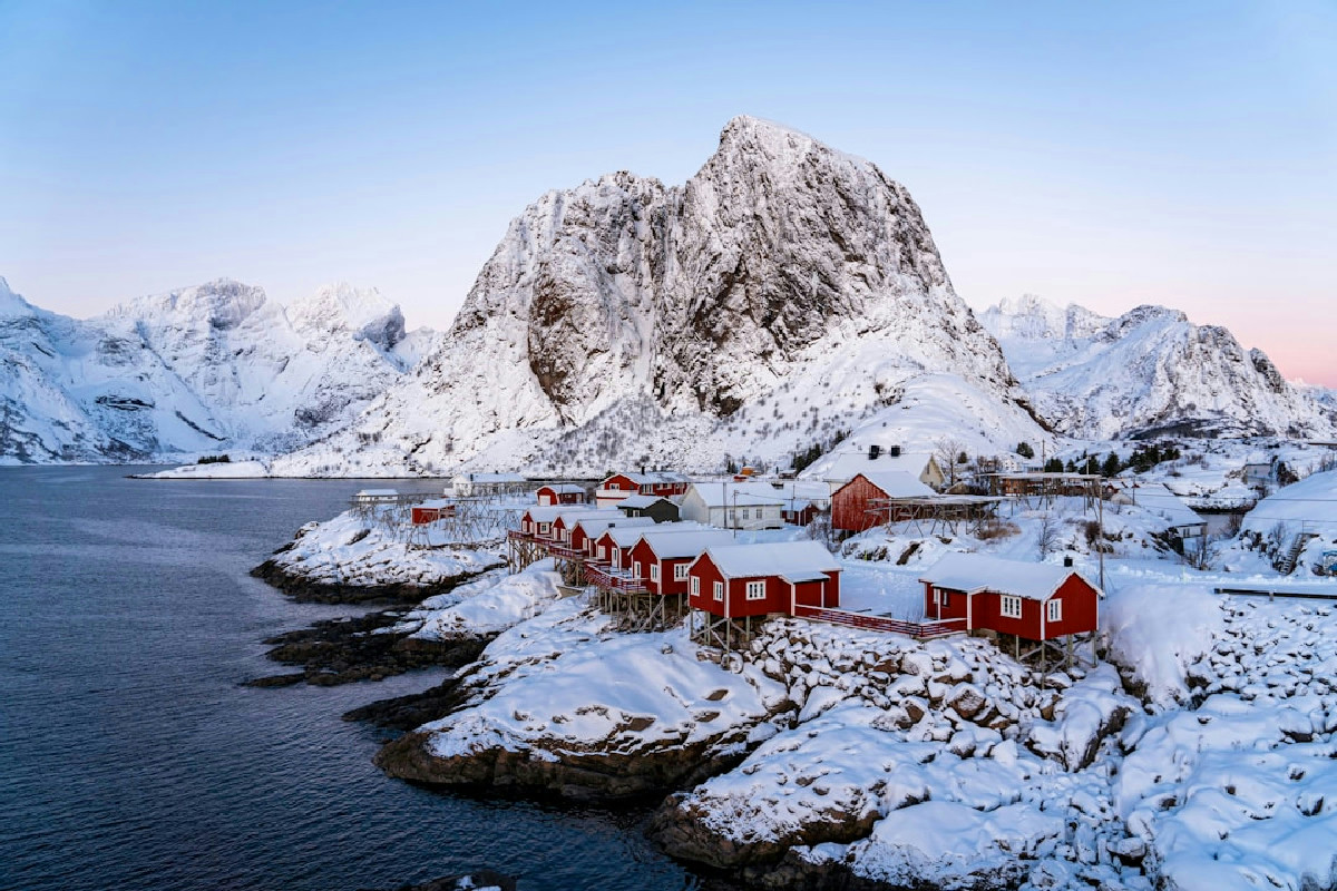 Viaggiare alle Isole Lofoten: itinerari, consigli utili e tappe imperdibili per un viaggio perfetto